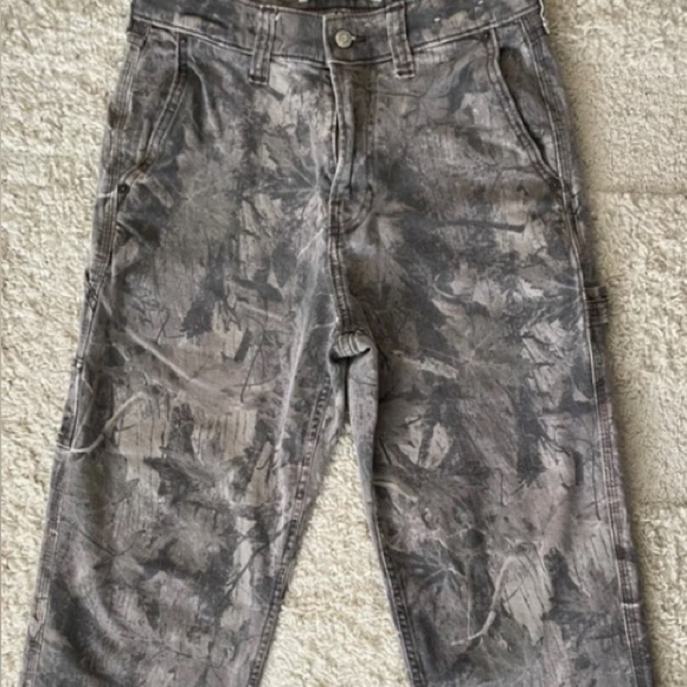 Women’s Gray Abstract Print Trousers